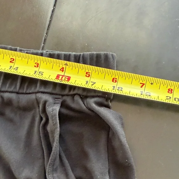 Eileen Fisher Black Cropped Silk Pants Pockets Size Large - Picture 6 of 9